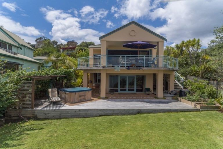 Photo of property in 4 Bush Point Road, Cable Bay, 0420