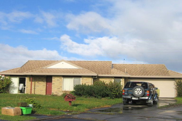 Photo of property in 9 Waylen Place, Burswood, Auckland, 2013