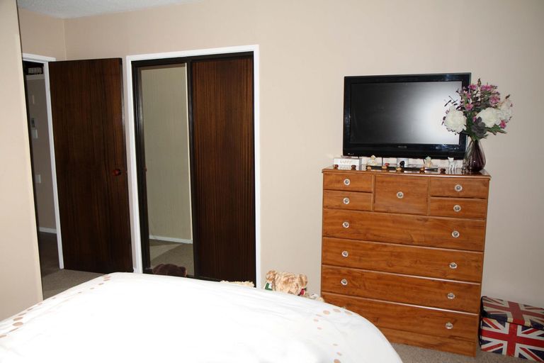 Photo of property in 24 Gresham Street, Geraldine, 7930