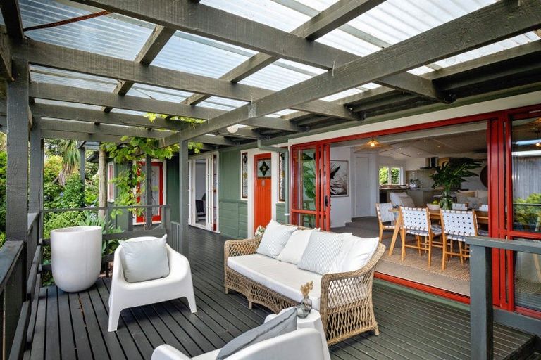 Photo of property in 24 Wellwood Terrace, Te Awanga, 4102