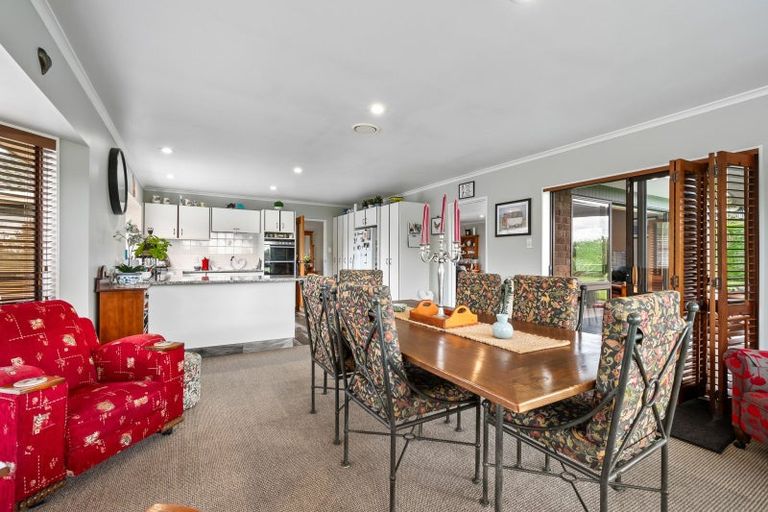 Photo of property in 2923 State Highway 1, Sanson, Palmerston North, 4479