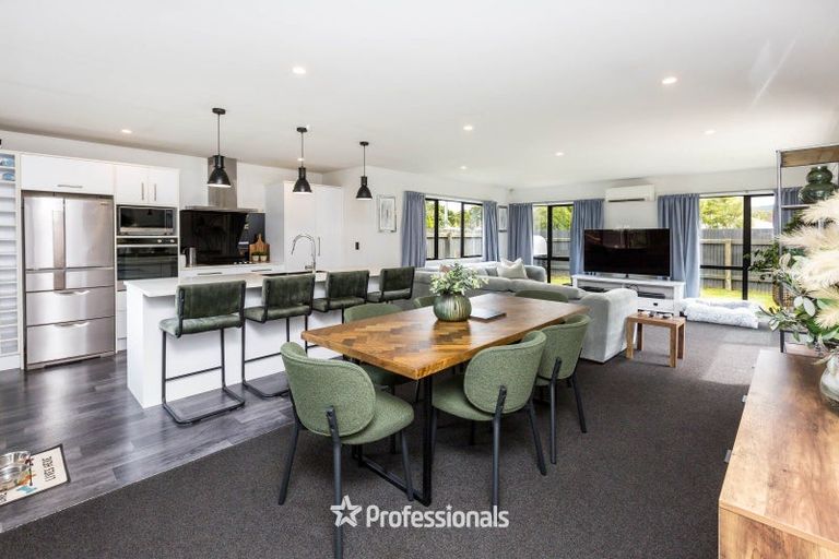 Photo of property in 36a Seddon Street, Wallaceville, Upper Hutt, 5018