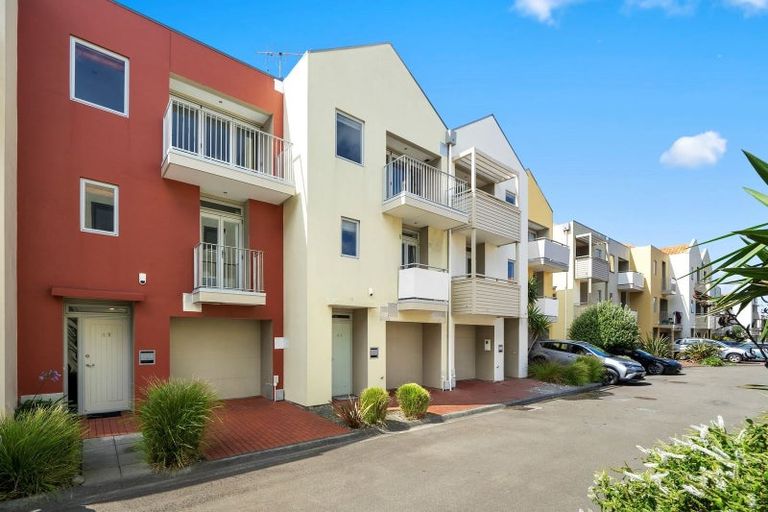 Photo of property in Marrakech Cafe, 42/305 Evans Bay Parade, Hataitai, Wellington, 6021