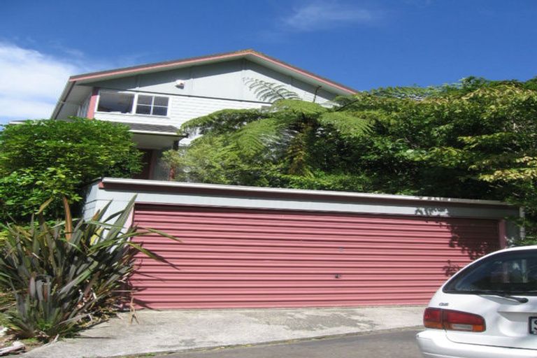 Photo of property in 5 Sarah Way, Crofton Downs, Wellington, 6035