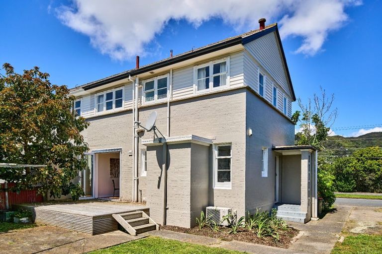 Photo of property in 125 Oxford Terrace, Epuni, Lower Hutt, 5011