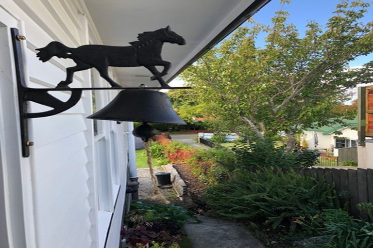 Photo of property in 14 Simla Avenue, Havelock North, 4130