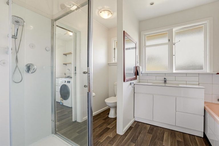 Photo of property in 5 Norrie Street, Redwood, Christchurch, 8051