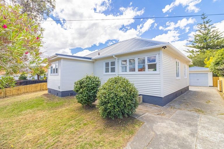 Photo of property in 8 Victory Place, Aramoho, Whanganui, 4500