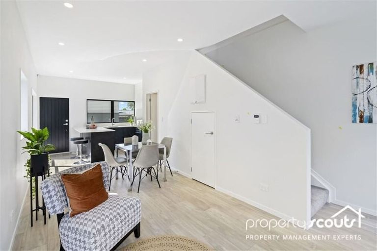 Photo of property in 3/24 Andrew Road, Howick, Auckland, 2010