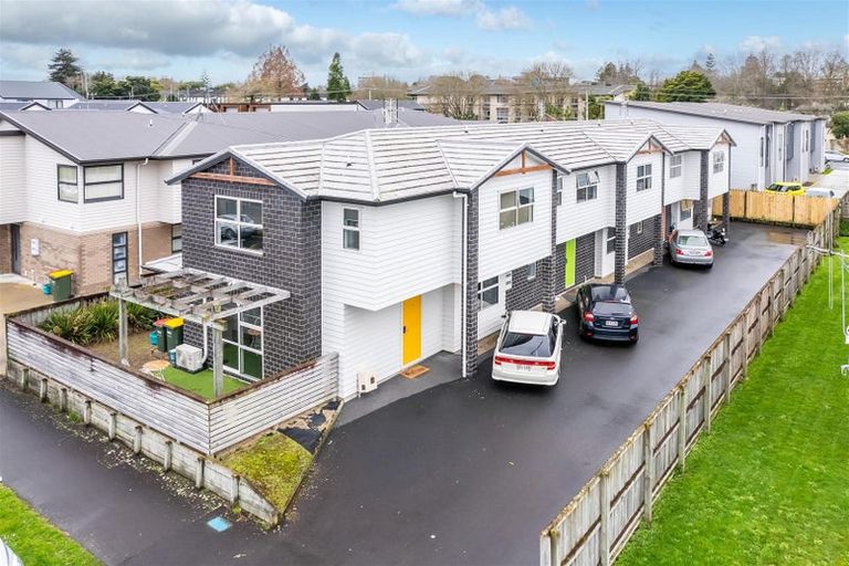 Photo of property in 1/16 Hogan Street, Hamilton East, Hamilton, 3216