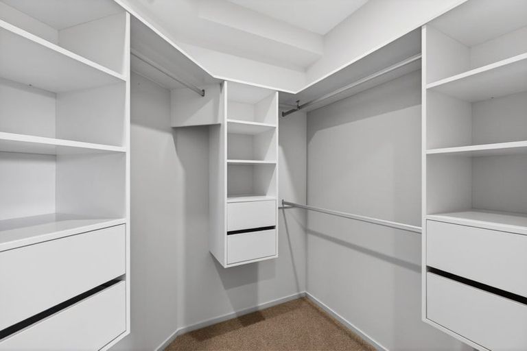Photo of property in 1a Prestige Place, Castor Bay, Auckland, 0620