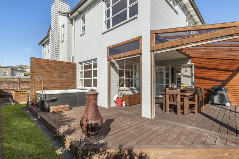 Photo of property in 4 Laurel Oak Drive, Schnapper Rock, Auckland, 0632