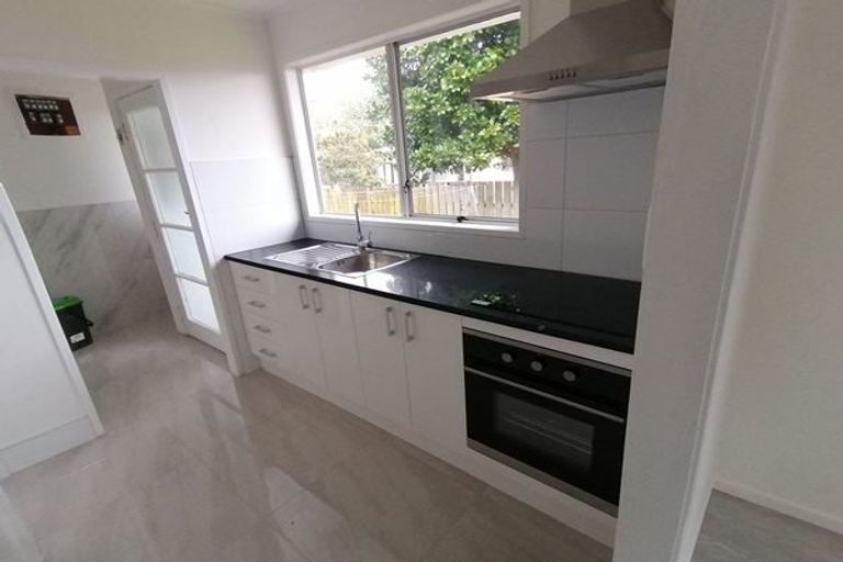 Photo of property in 2/7 Ririno Place, Manurewa, Auckland, 2102