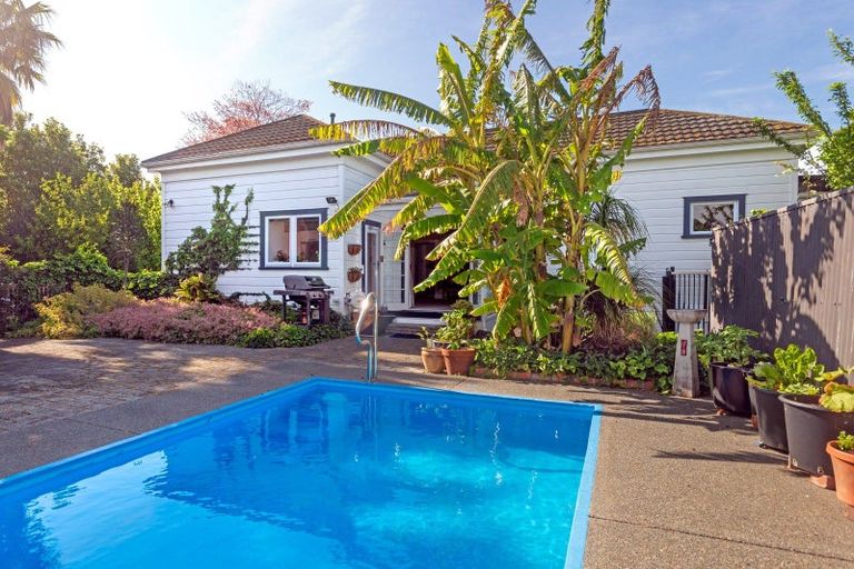 Photo of property in 223 Whitaker Street, Whataupoko, Gisborne, 4010