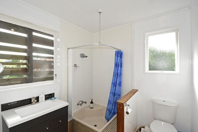 Photo of property in 9 Wonderview Road, Leigh, 0985