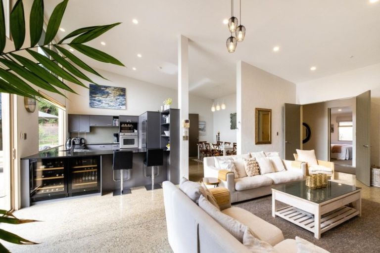 Photo of property in 34 Rochfort Road, Havelock North, 4130