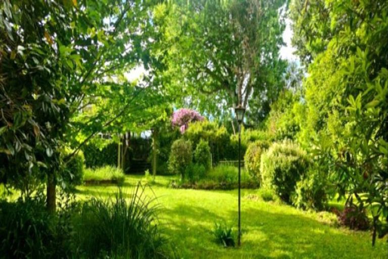 Photo of property in 16 Hunter Street, Dannevirke, 4930