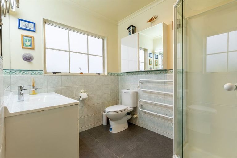 Photo of property in 108 Caribbean Drive, Unsworth Heights, Auckland, 0632