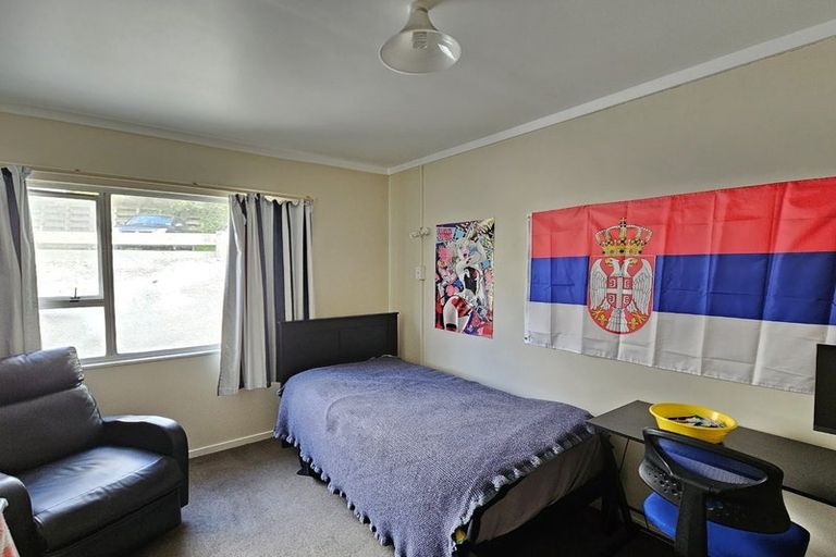 Photo of property in 8/126 Redwood Avenue, Tawa, Wellington, 5028