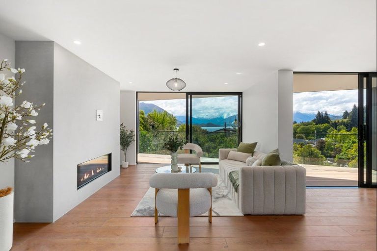 Photo of property in 30a Chalmers Street, Wanaka, 9305