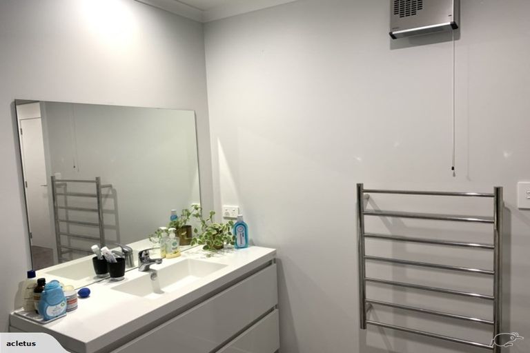 Photo of property in 82 Puhirake Crescent, Pyes Pa, Tauranga, 3112