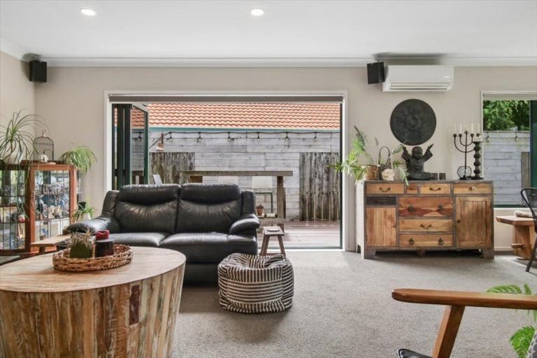 Photo of property in 34 Athena Grove, Papamoa Beach, Papamoa, 3118