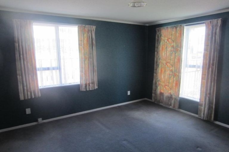 Photo of property in 9a Mclellan Street, Tawa, Wellington, 5028