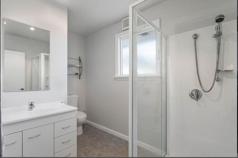 Photo of property in 2/200 Waimairi Road, Ilam, Christchurch, 8041