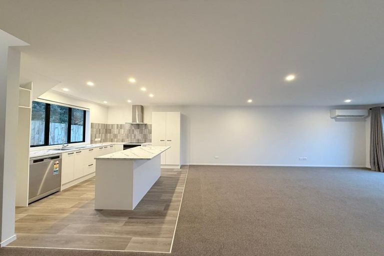 Photo of property in 30c Russell Road, Manurewa, Auckland, 2102