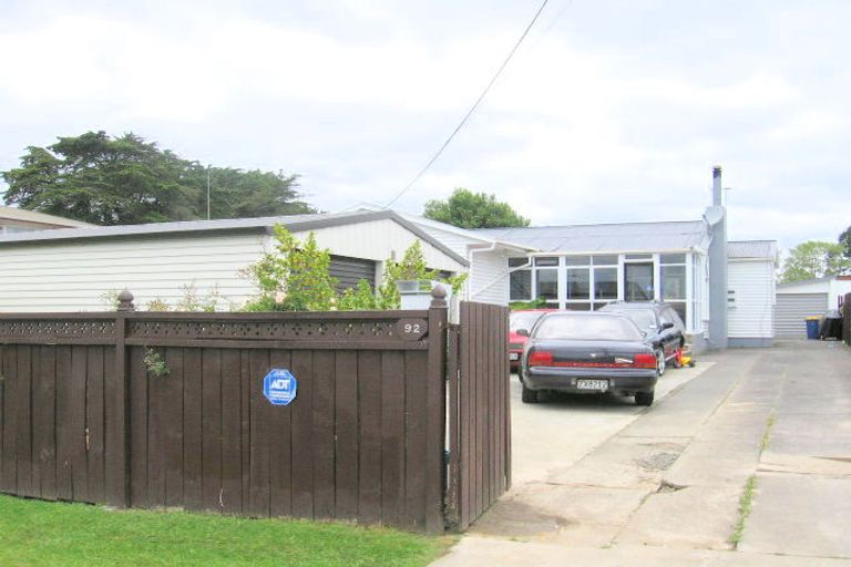 Photo of property in 92 Seymour Road, Sunnyvale, Auckland, 0612
