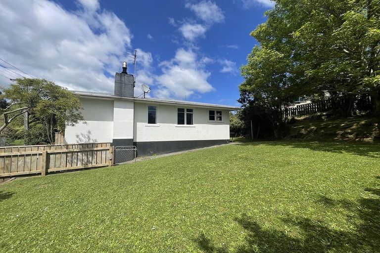 Photo of property in 82 Brois Street, Frankleigh Park, New Plymouth, 4310
