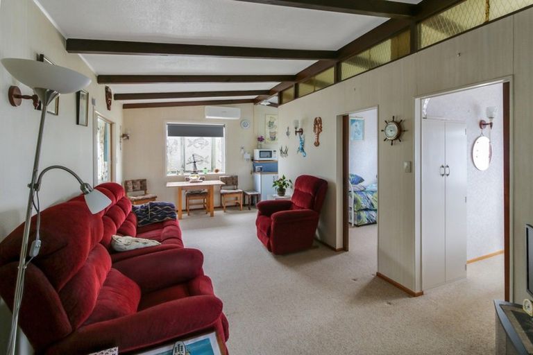 Photo of property in 59 Rua Avenue, Waitarere Beach, Levin, 5510