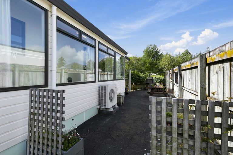 Photo of property in 38 Hinemoa Street, Waiwhetu, Lower Hutt, 5010