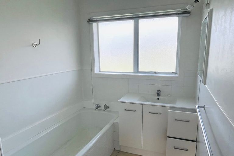 Photo of property in 23 Tirimoana Road, Te Atatu South, Auckland, 0602
