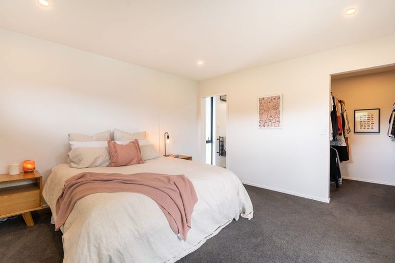 Photo of property in 2 Franks Place, Outram, 9019