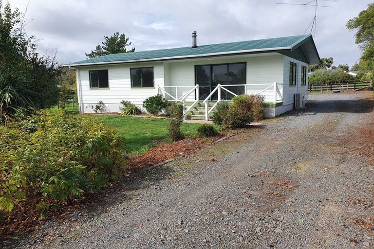 Photo of property in 80 Regent Street, Martinborough, 5711