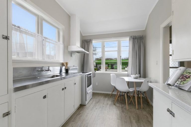 Photo of property in 4 Treadwell Street, Naenae, Lower Hutt, 5011