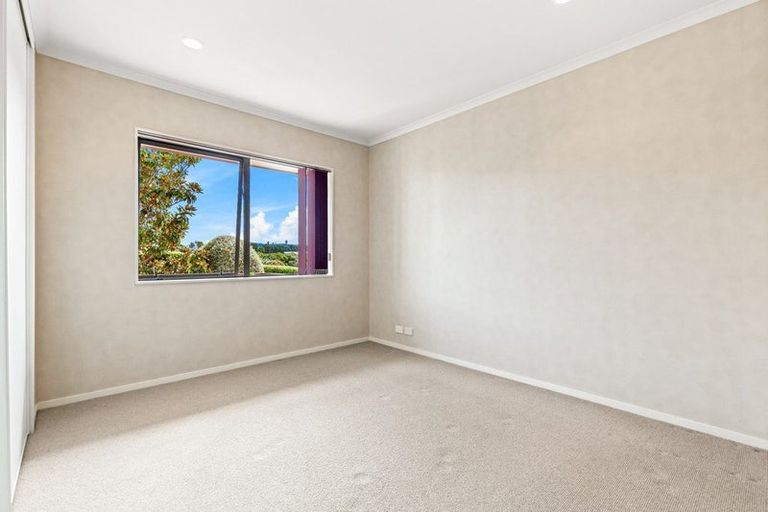 Photo of property in 36 Rush Creek Drive, Westgate, Auckland, 0614