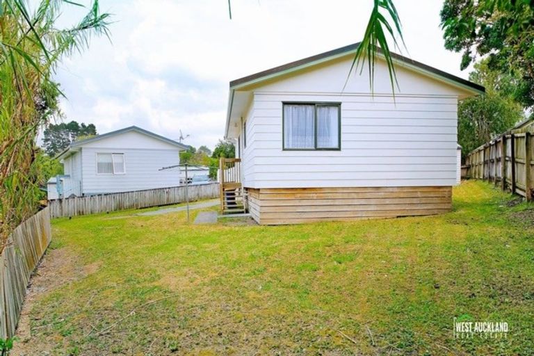 Photo of property in 34e Ranui Station Road, Ranui, Auckland, 0612