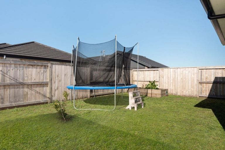 Photo of property in 4 Coolgardie Close, Papamoa, 3118