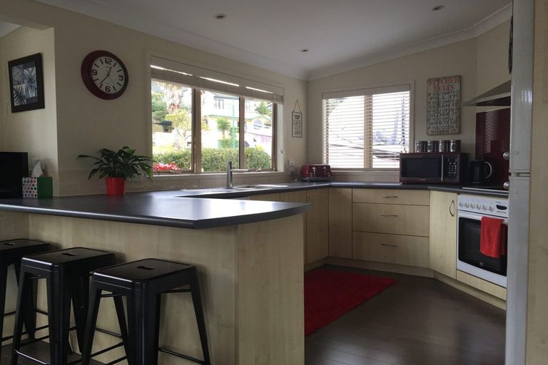 Photo of property in 5 Coralsea Way, Arkles Bay, Whangaparaoa, 0932