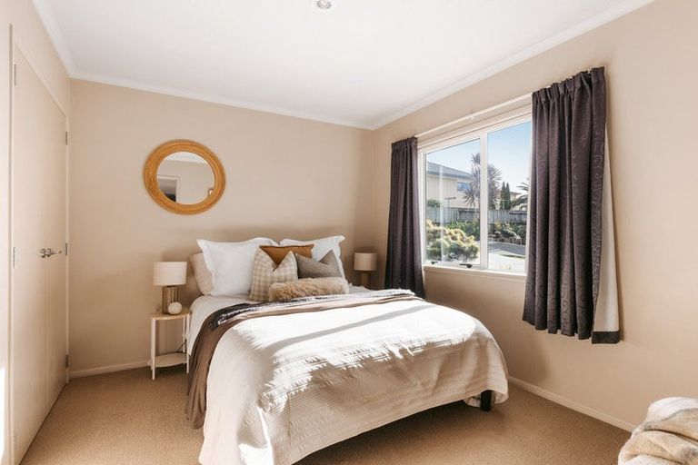 Photo of property in 41 Oteki Park Drive, Welcome Bay, Tauranga, 3112