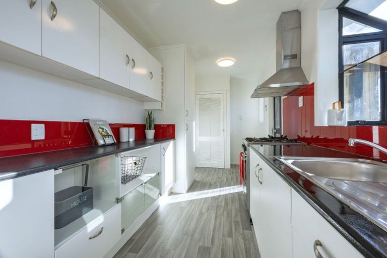 Photo of property in 27 Jupiter Street, Rosehill, Papakura, 2113