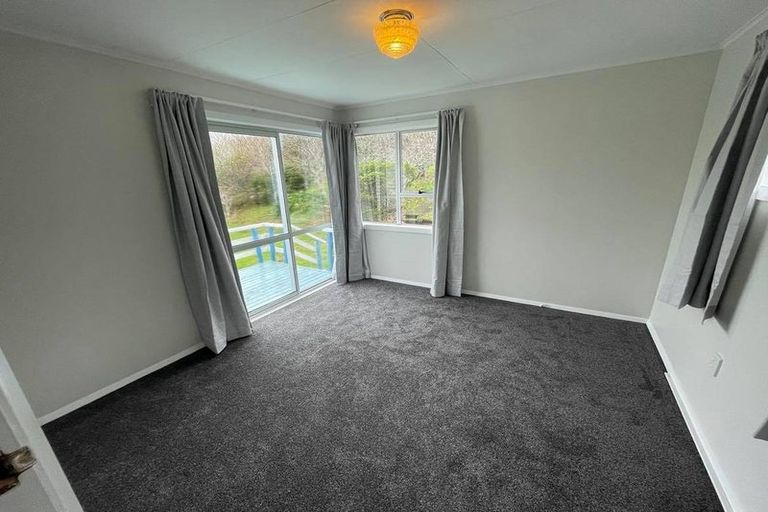 Photo of property in 25 Wood Street, Wainuiomata, Lower Hutt, 5014