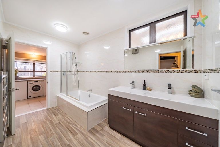 Photo of property in 17 Waione Street, Petone, Lower Hutt, 5012