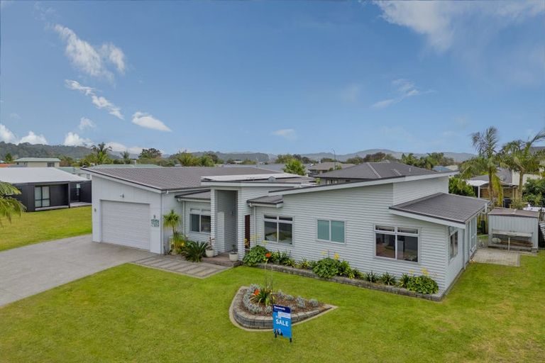 Photo of property in 4 Hawk Hill Crescent, Cooks Beach, Whitianga, 3591