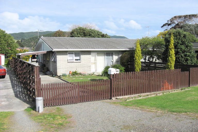 Photo of property in 168b Arawhata Road, Paraparaumu, 5032