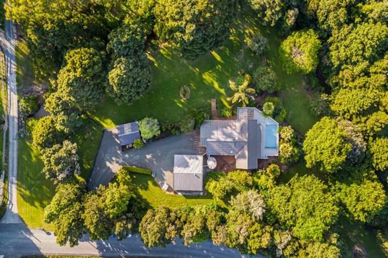 Photo of property in 316 Upper Waiwera Road, Puhoi, Silverdale, 0994