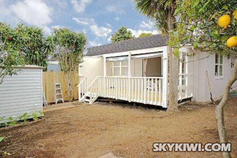 Photo of property in 1/3 Inkerman Street, Onehunga, Auckland, 1061