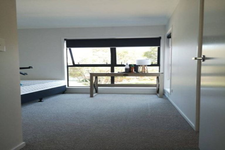 Photo of property in 1/2 Scotland Place, Hillcrest, Hamilton, 3216